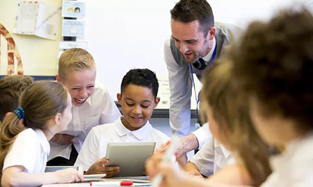 学应用英语有什么要求_学应用英语可以当老师吗_应用经济学英语