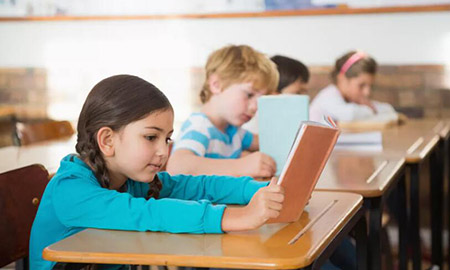 留学出国_不会英语怎么出国留学_出国野鸡学校留学