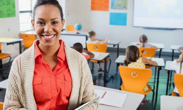 自学英语什么时候才能学会_自学编程学哪些课程才能工作_英语怎么自学才能学好