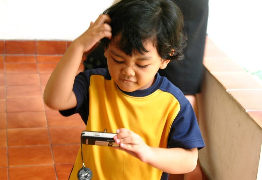 英语零基础学音标还是学自然拼读_学英语先学什么_韩语难学还是英语难学