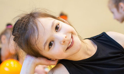 有什么看美剧学英语的app_看美剧学英语有用吗_**看美剧学美语