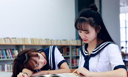 英语击鼓传花游戏怎么玩_玩游戏学英语_初中英语游戏怎么玩