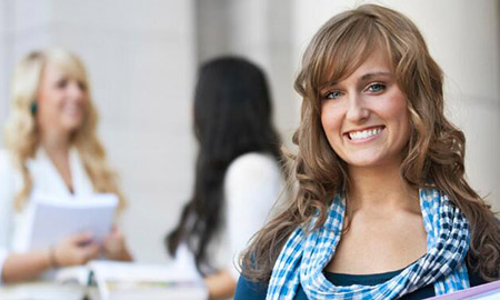 英语常用词汇量有多少_常用船务英语词汇汇总_出国旅游购物常用英语词汇