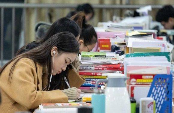 考研报班就能考上吗_考研报班大概多少钱_考研报班值不值得