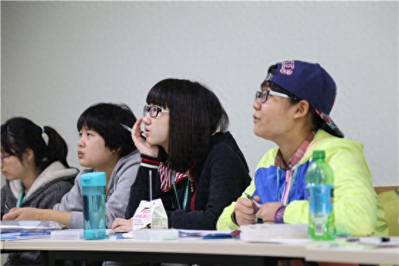 成人零基础英语培训机构_成人怎么样学英语_线下英语培训班选择