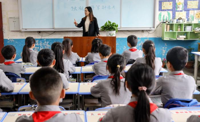 学好外语对**成长的好处_英语学习必要性反思_不要学英语