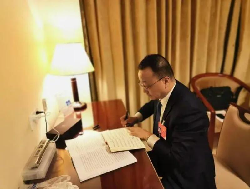 学好外语对**成长的好处_不要学英语_英语学习必要性反思