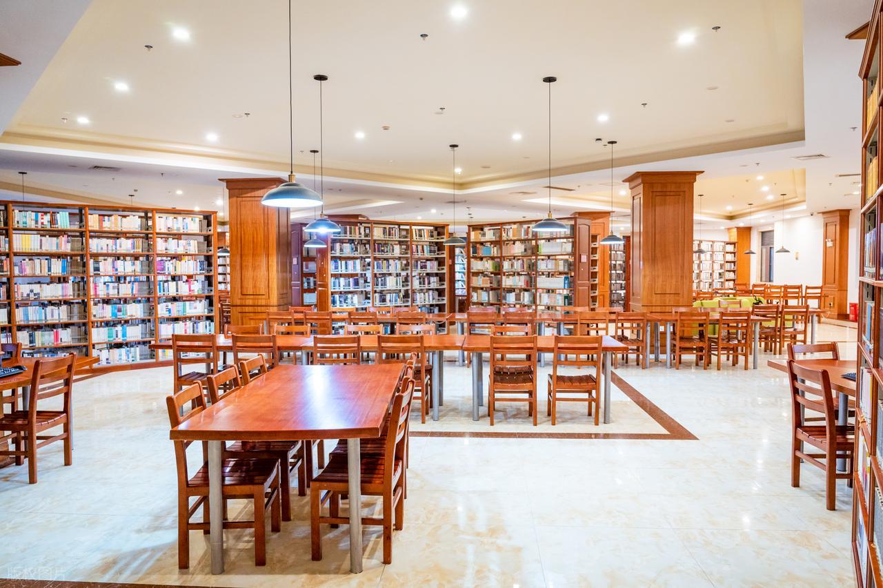 成人高考学位证条件_成人高考毕业论文要求_成人本科学位英语难吗