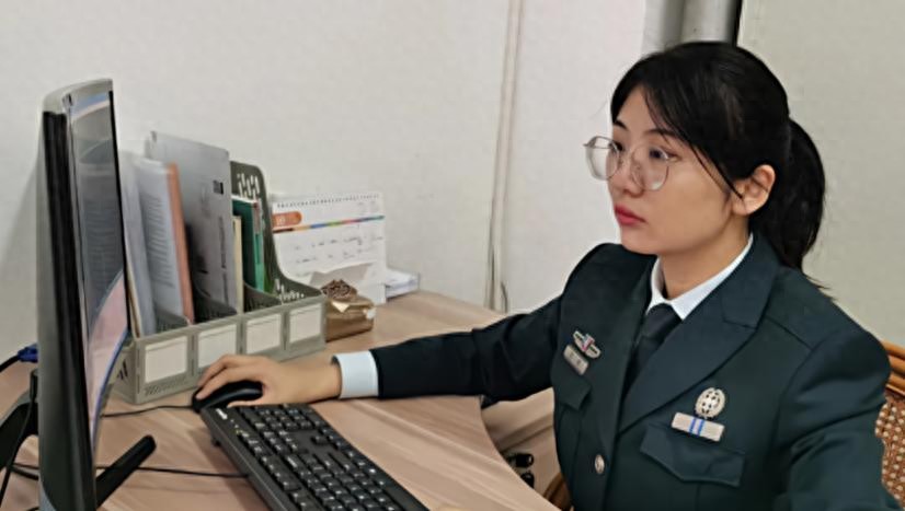 军队文职人员考试待遇_军队文职报考条件分析_北京轻松学教育文职怎么样