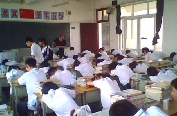 英语听力催眠效果_睡觉时听英语有用吗_英语早读精神提升