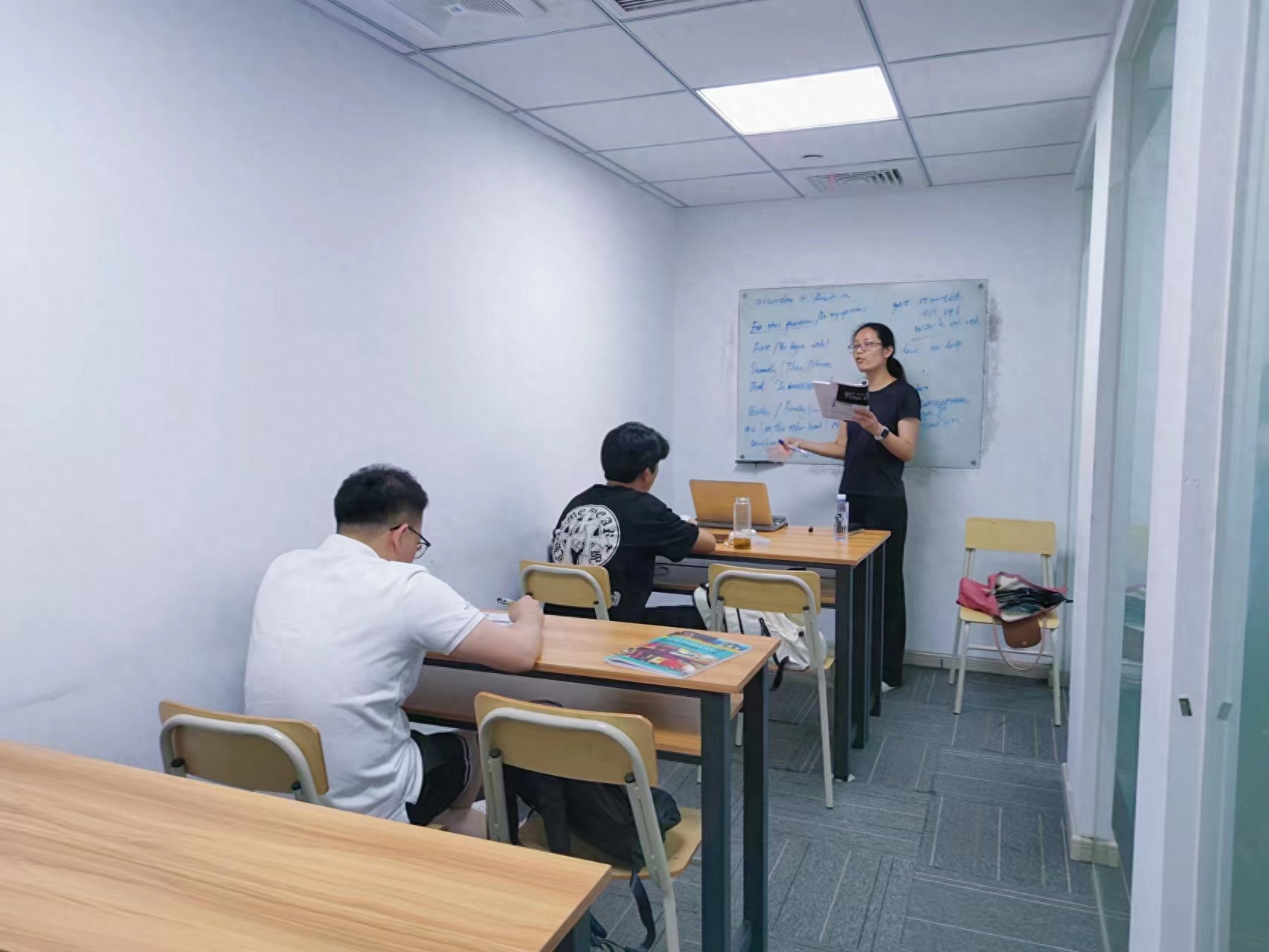 福州日语培训机构排名_福州一飞外语暑期班_福州外教一对一英语培训价格多少