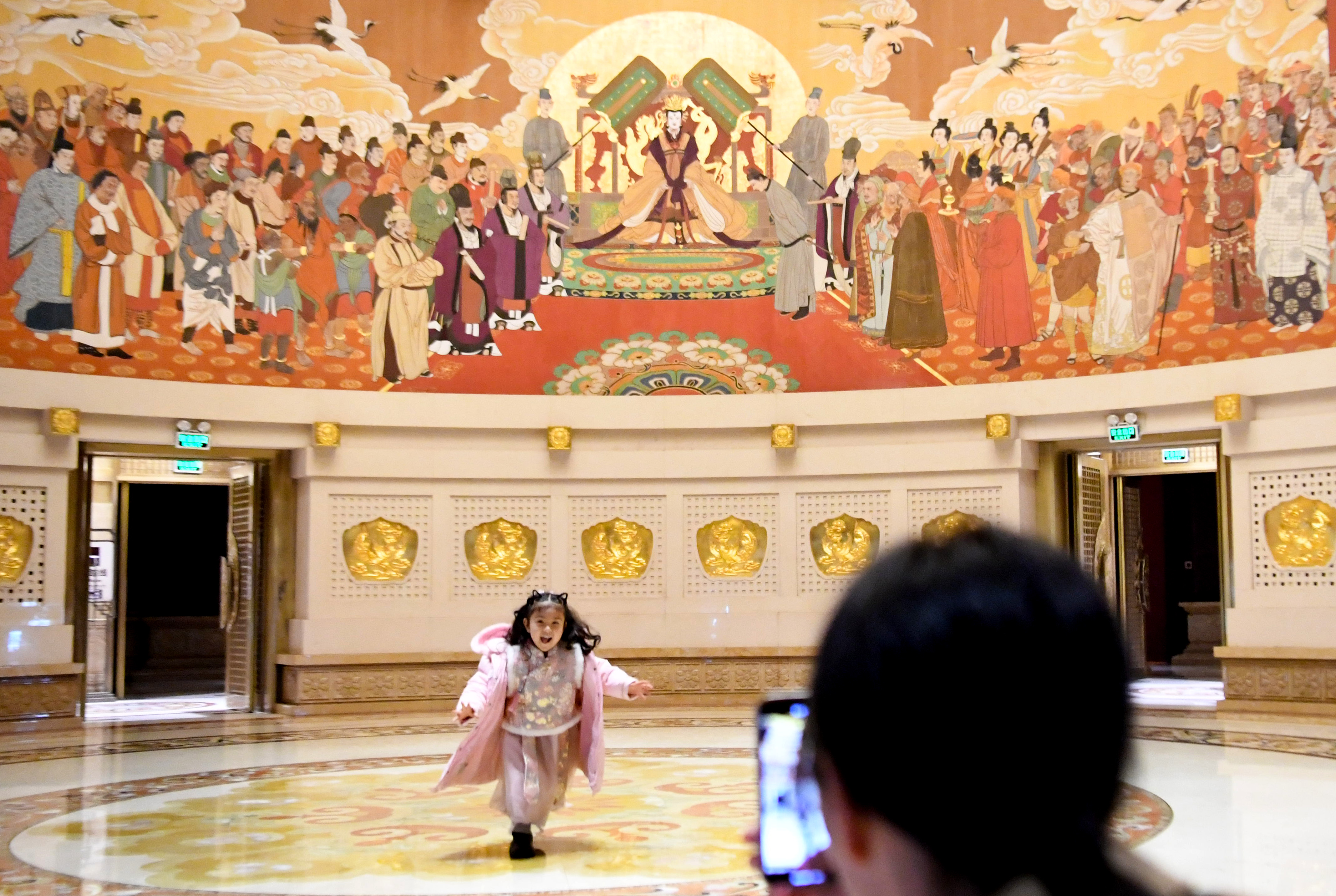 洛阳外教与河南姑娘的爱情故事_外教在英国谢菲尔德洛阳生活_洛阳外教美国人